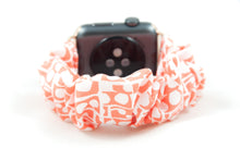Load image into Gallery viewer, Lilla Prata Coral Apple Watch Scrunchie Band - 38mm 42mm / 40mm 44mm Series 1 - 6 & SE