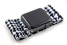 Load image into Gallery viewer, Houndstooth B&W Elastic Apple Watch Band
