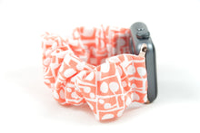 Load image into Gallery viewer, Lilla Prata Coral Apple Watch Scrunchie Band - 38mm 42mm / 40mm 44mm Series 1 - 6 &amp; SE
