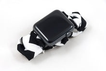 Load image into Gallery viewer, B&amp;W Chevron Apple Watch Scrunchie Band
