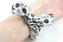 Load image into Gallery viewer, White Floral Apple Watch Scrunchie Band with Top Knot Bow - 38mm 42mm / 40mm 44mm Series 1 - 6 &amp; SE
